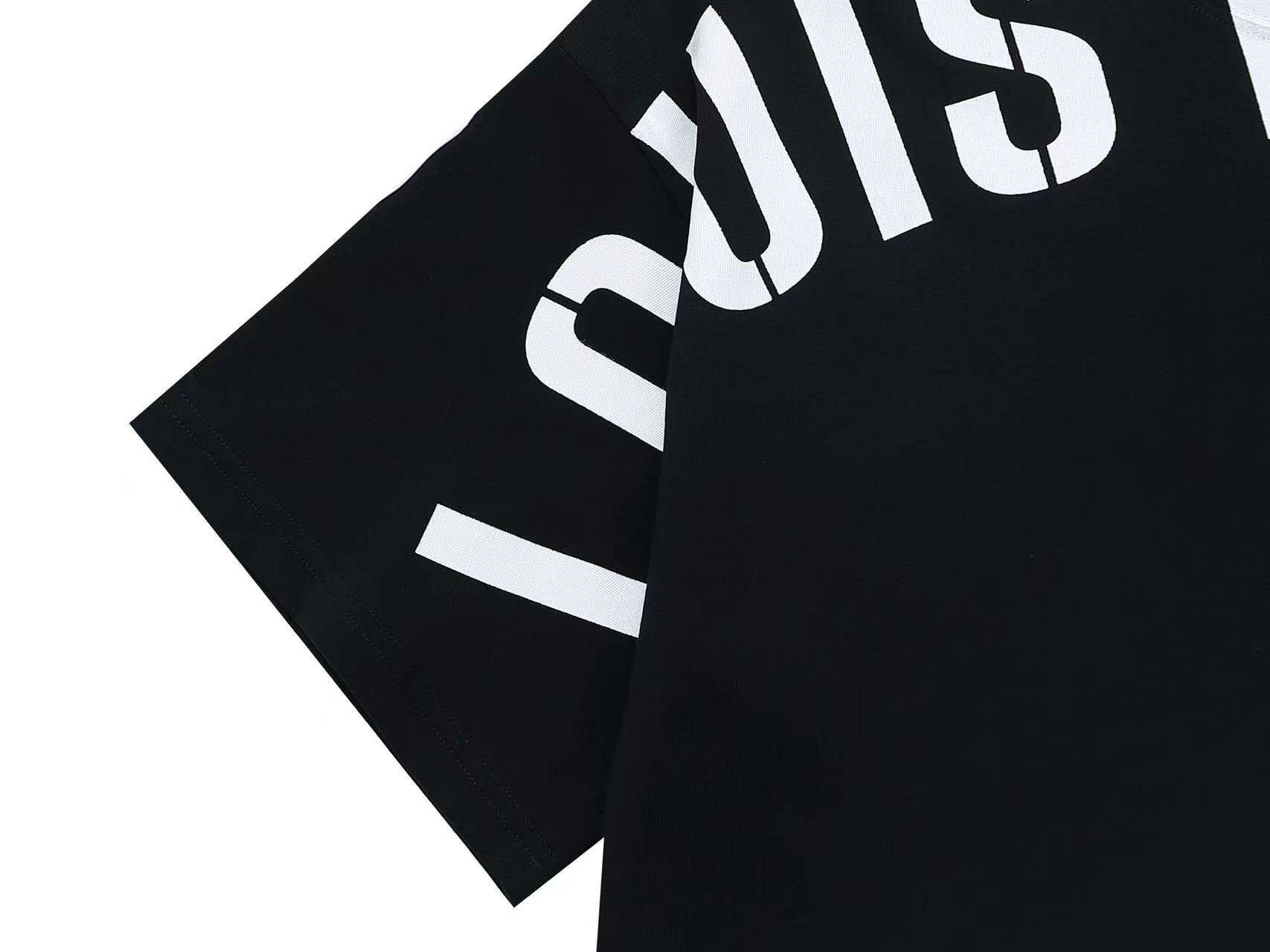 Louis Vuitton T-Shirt printed shoulder logo with back neck designed