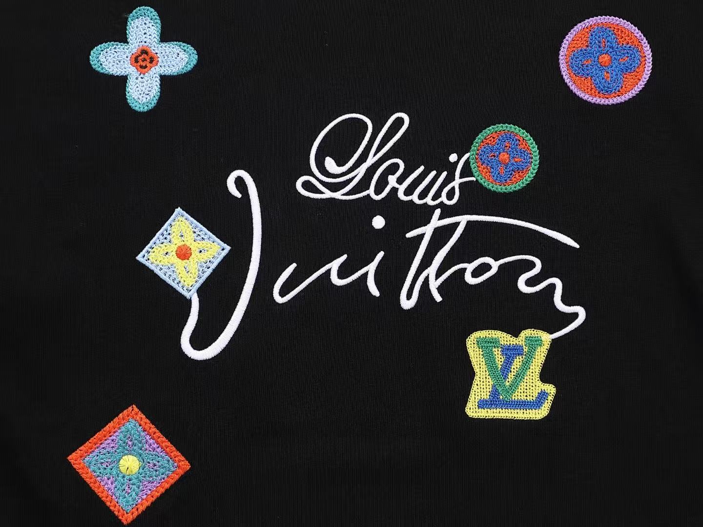 Louis Vuitton T-Shirt flower with embroidered paint