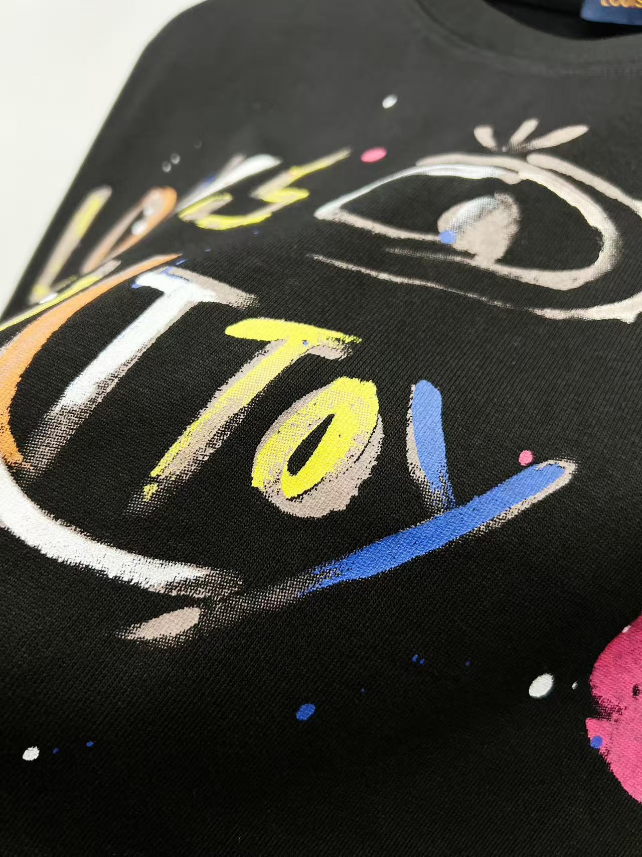 Louis Vuitton T-Shirt space spray paint logo designed