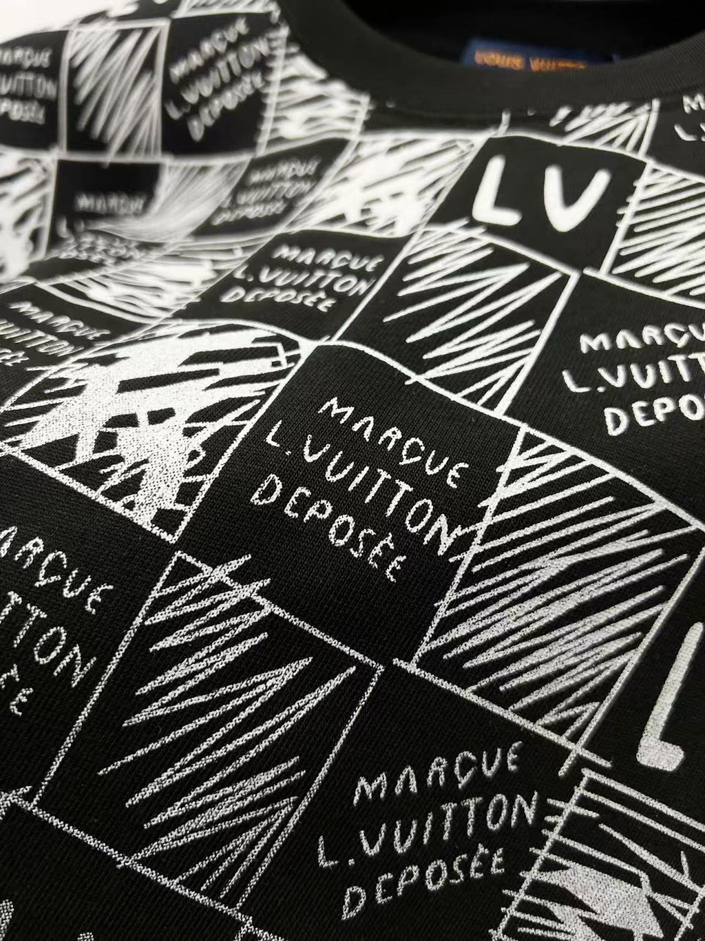 Louis Vuitton T-Shirt chess board designed logo