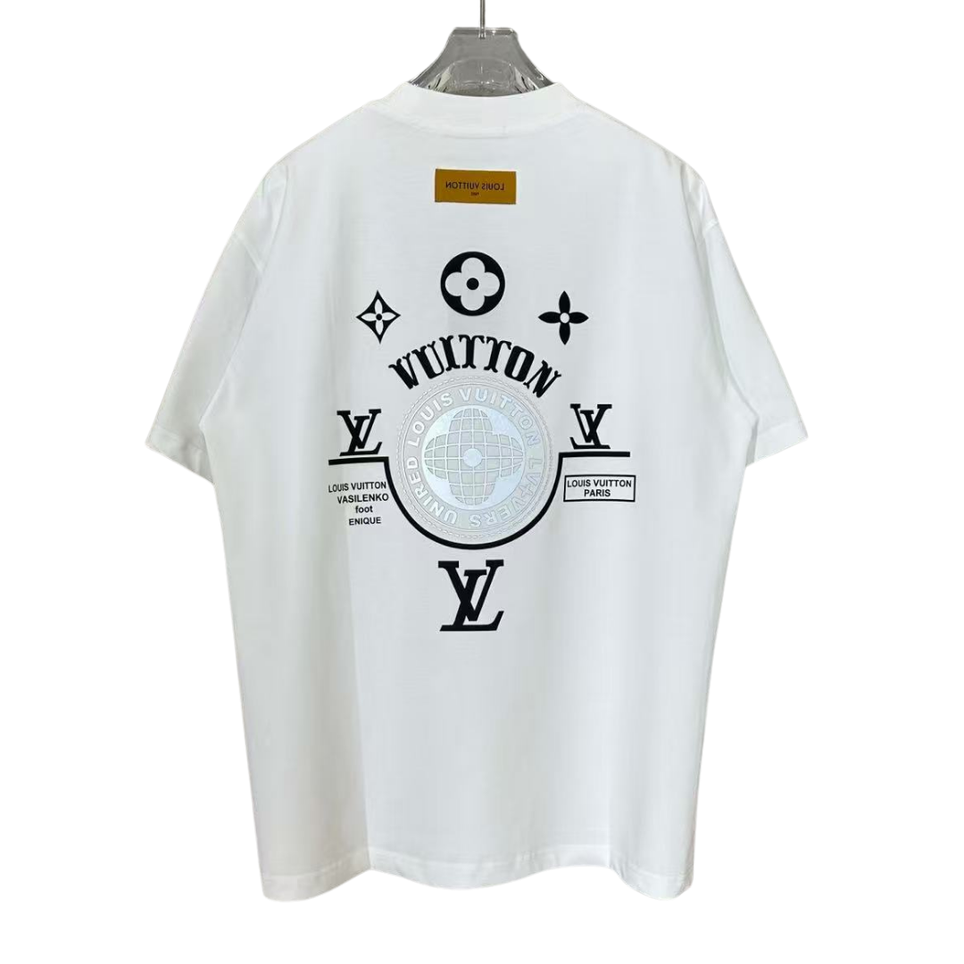 Louis Vuitton T-Shirt unired x LV patch designed