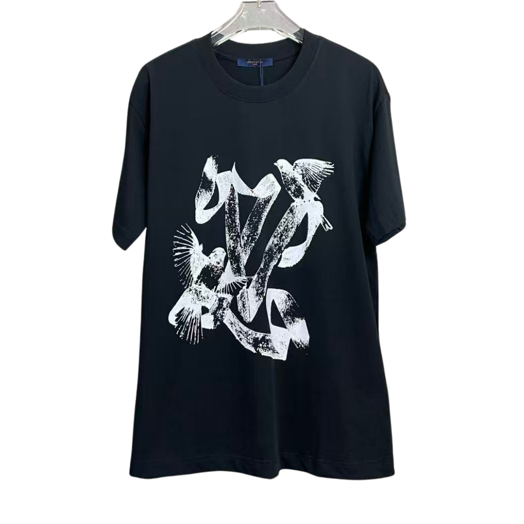 Louis Vuitton T-Shirt printed logo with pigeon designed