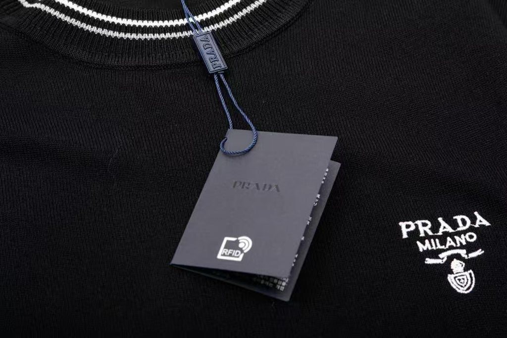 Prada round neck lining with embroidered wording logo Tee