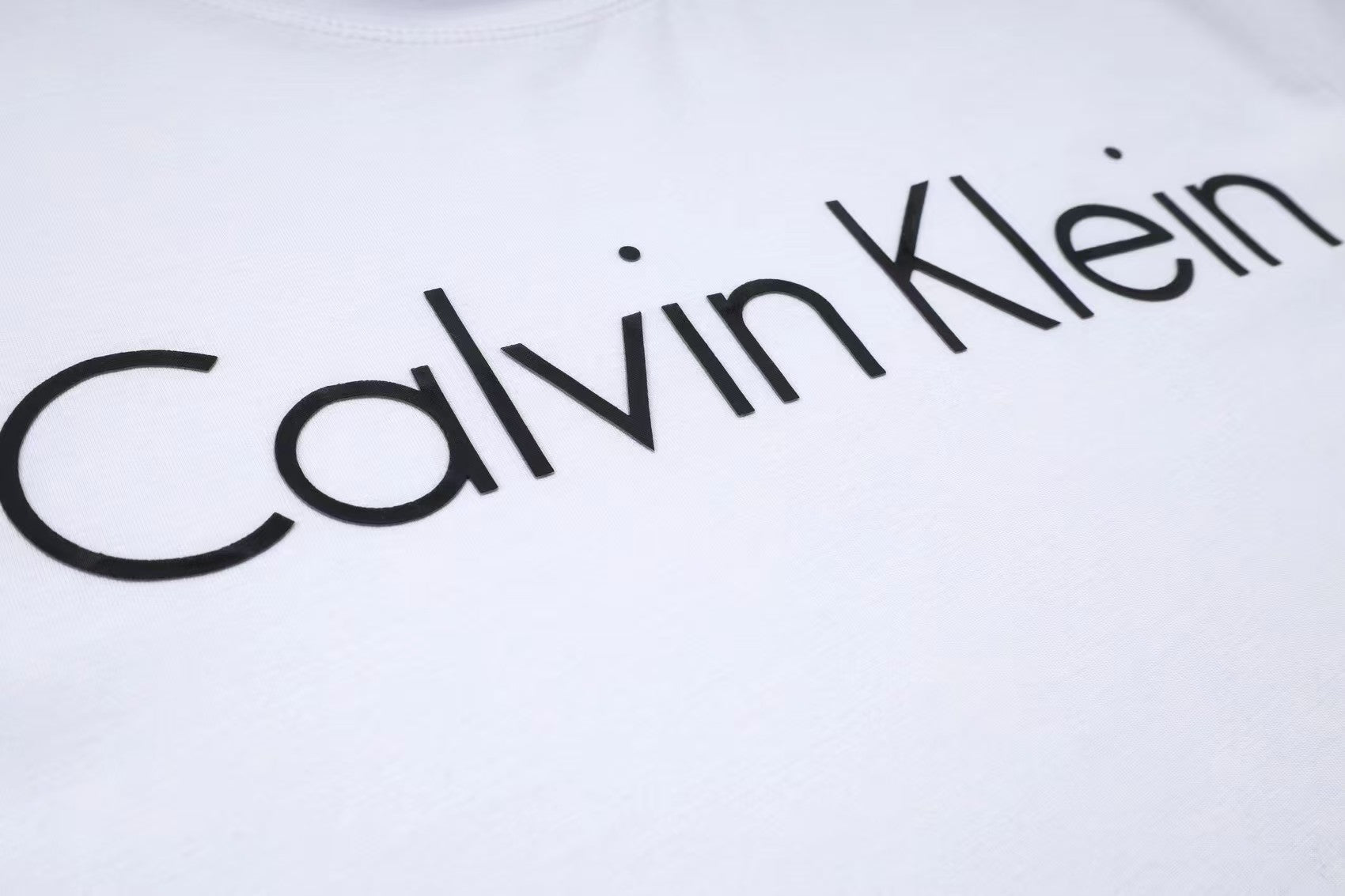 Calvin Klein Basic Tee (9610)