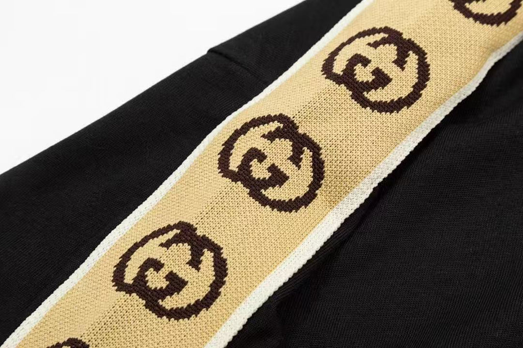 Gucci Shoulder Lining Embroidered Logo Tee